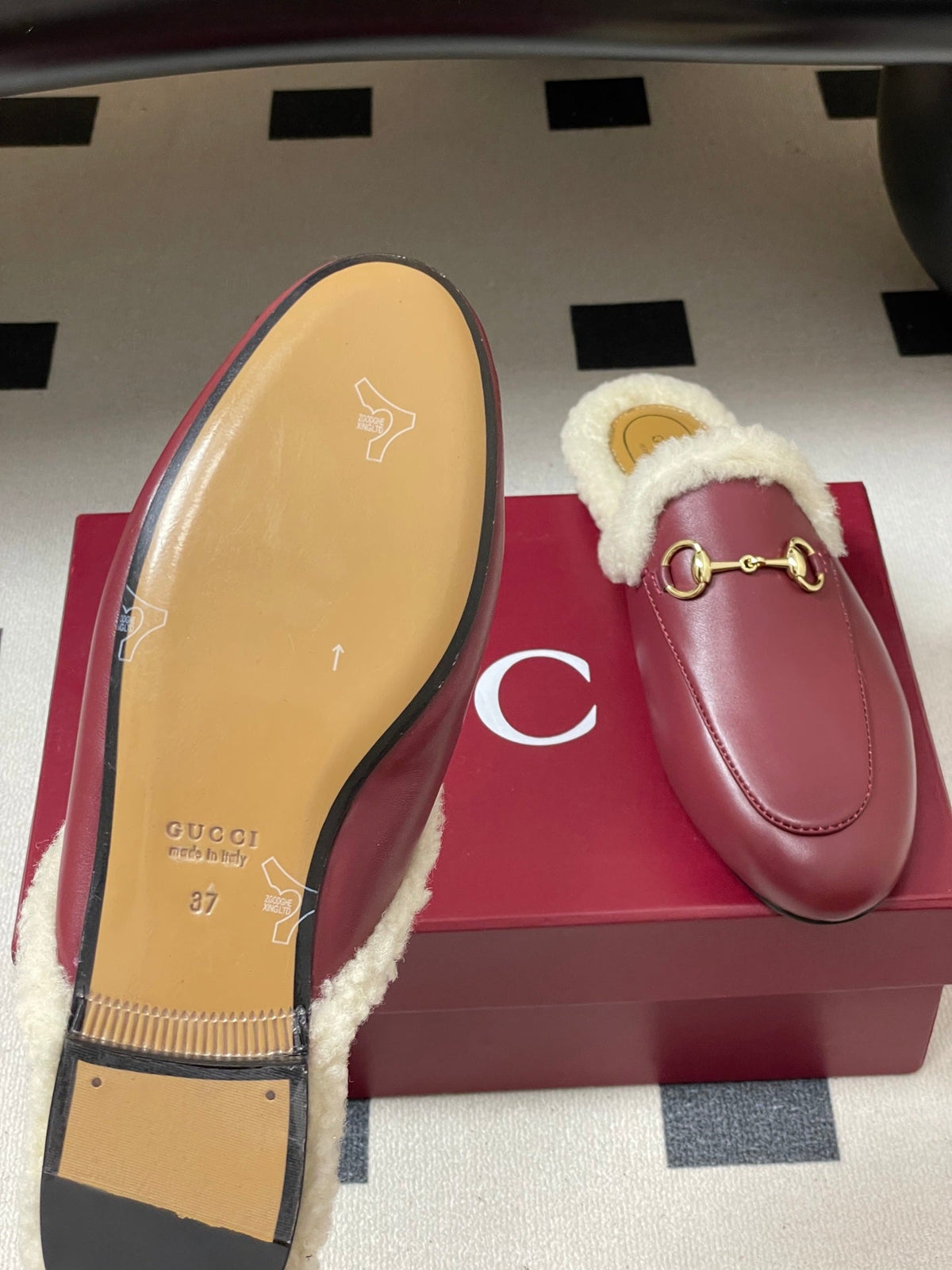 GG horsebit flat mules red cowhide 534711