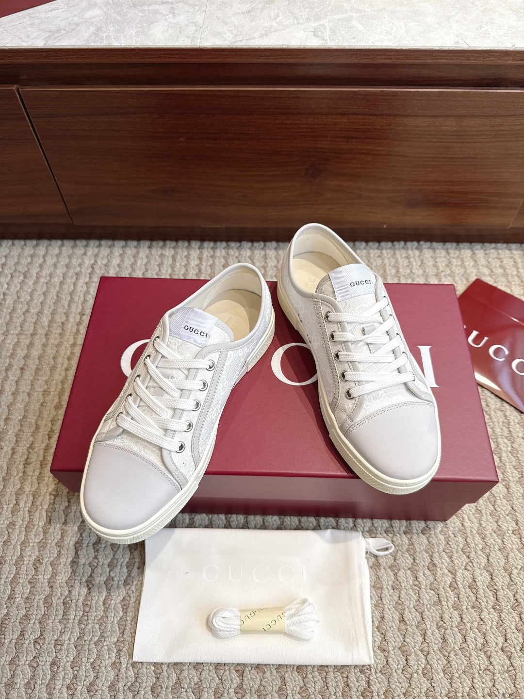GG Tennis 1977 Low-Top Sneakers Grey White Leather Canvas 104417