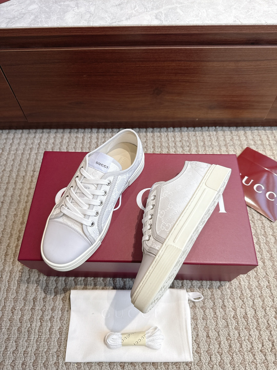 GG Tennis 1977 Low-Top Sneakers Grey White Leather Canvas 104417