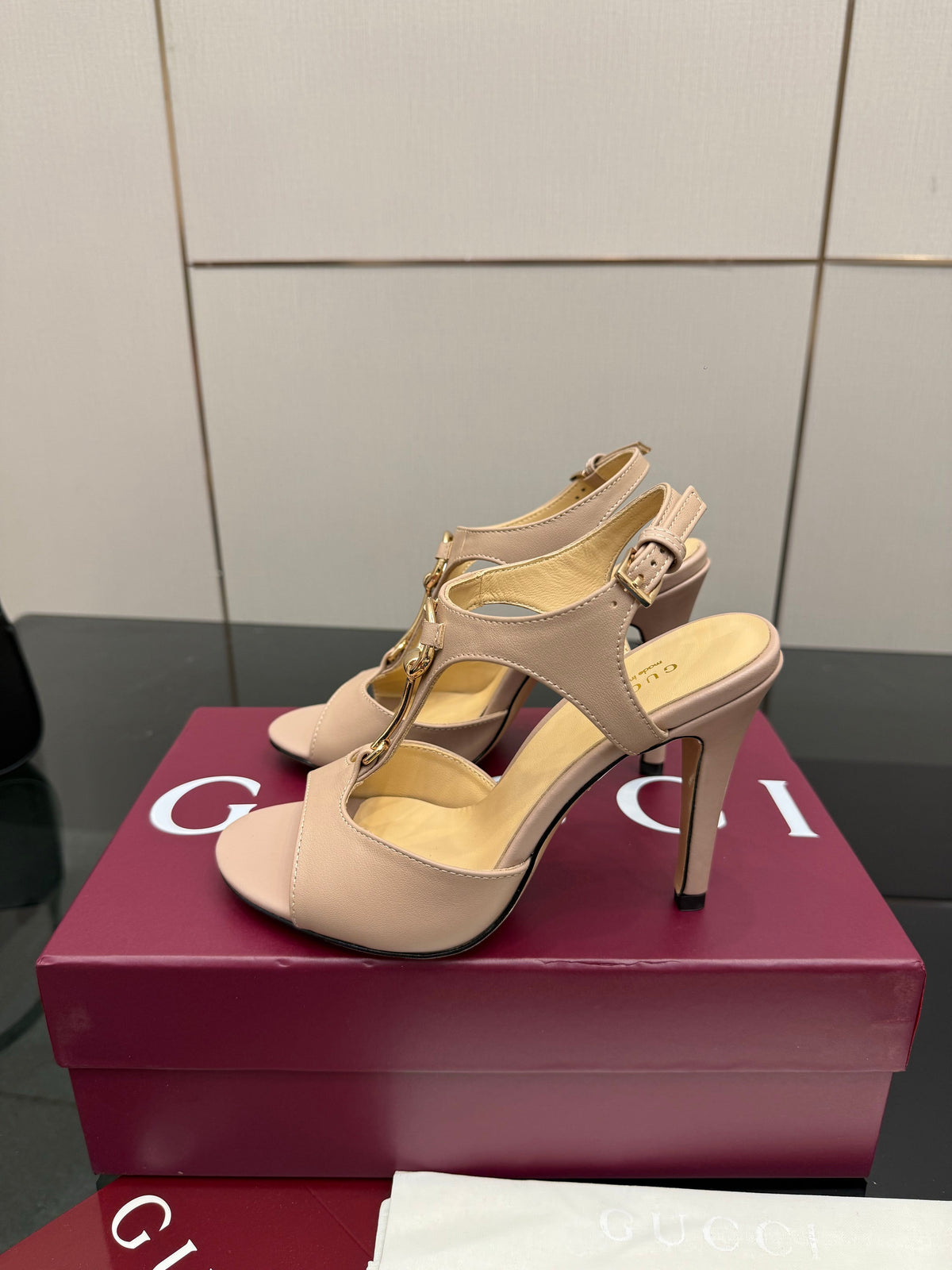 GG G-Buckle High-Heeled Sandals 10.5cm Beige  Cowhide 725306