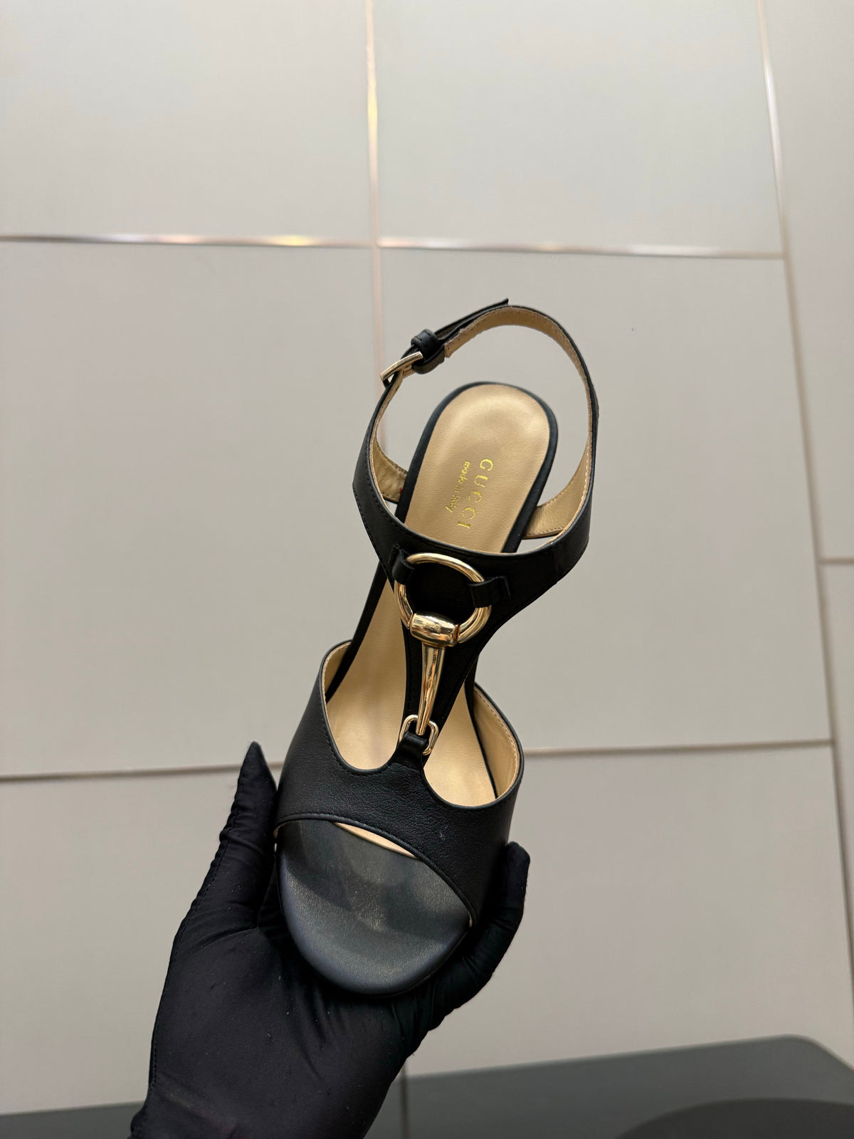 GG G-Buckle High-Heeled Sandals 10.5cm Black Cowhide 725310