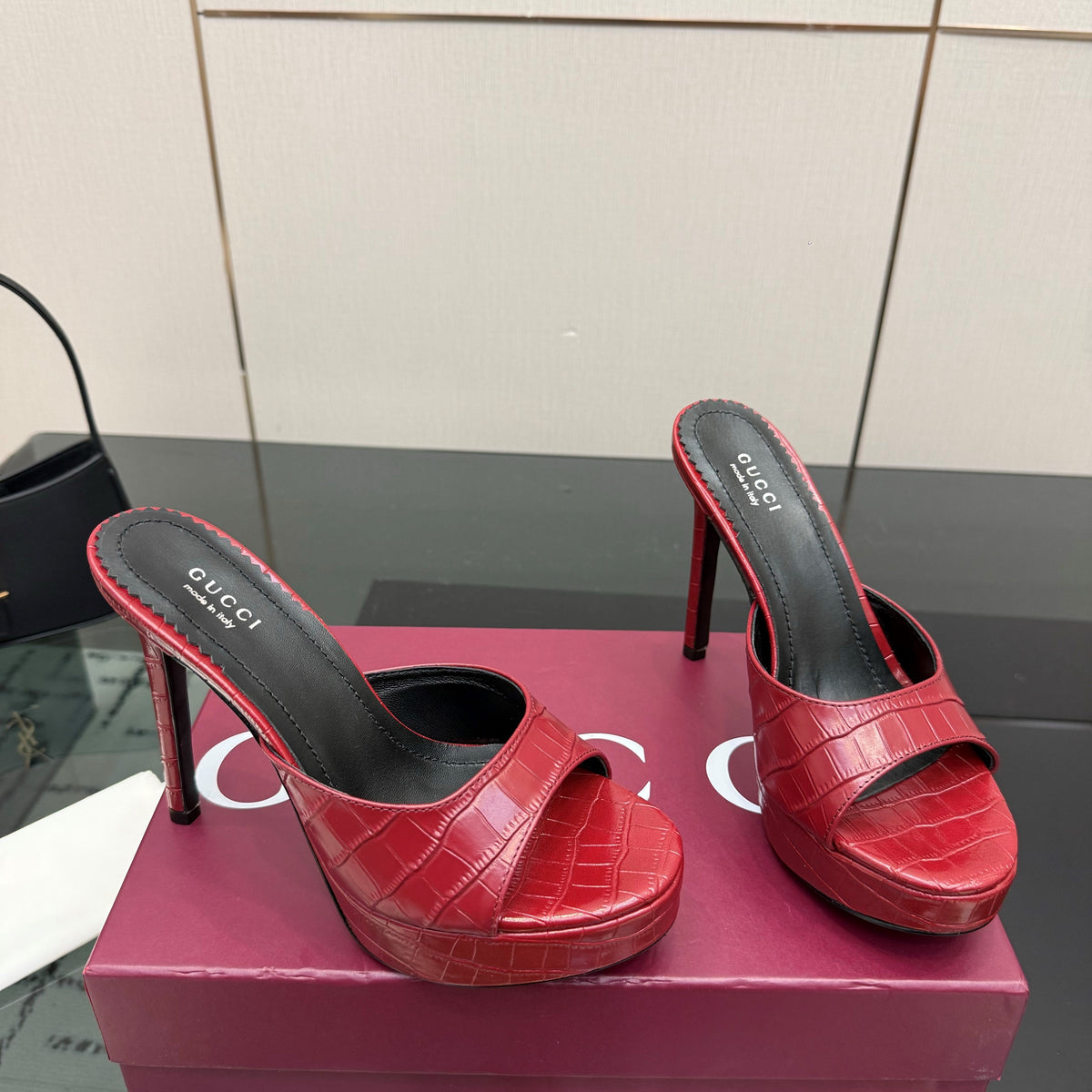 GG 26s Sandal 12cm Burgundy Embossed Leather 828215