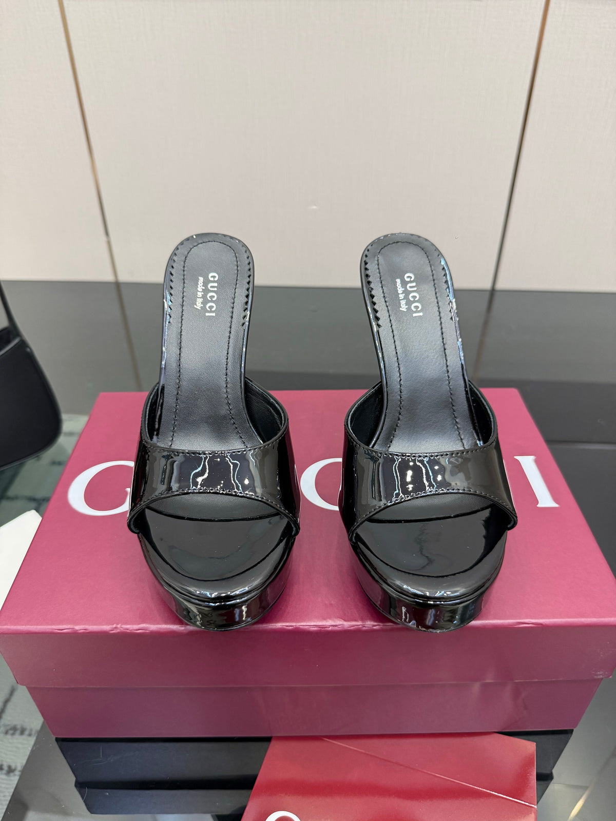 GG 26s Sandal 12cm Black Patent Leather 828219