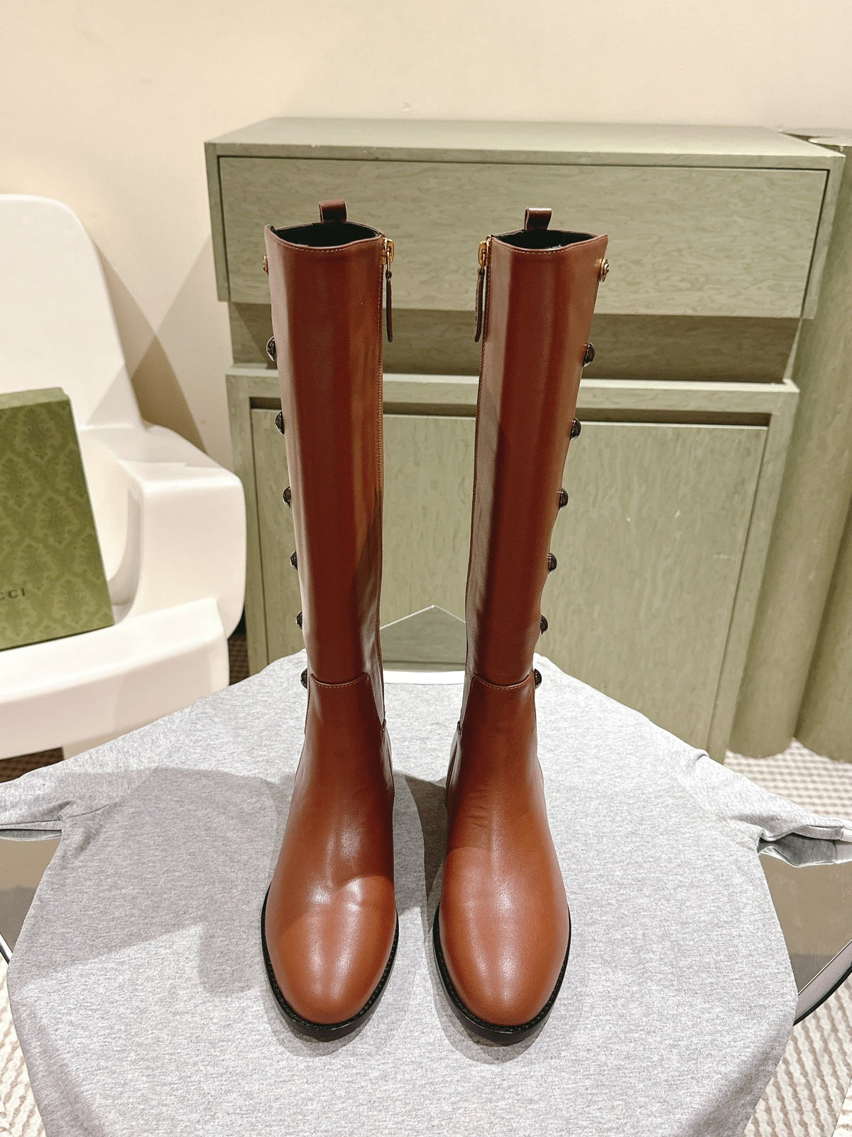 Gucci Button Boots Brown Black Sheepskin 484876