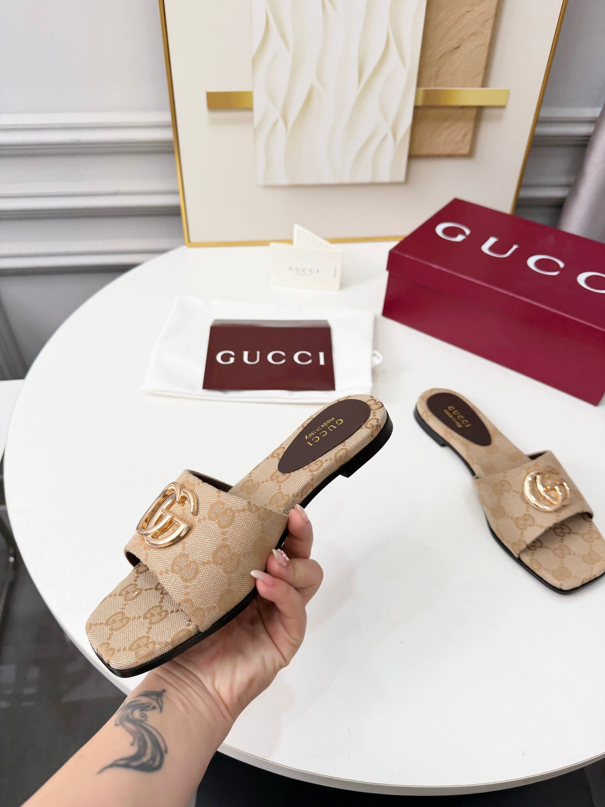 GG 2026 Early Spring Mule Beige Canvas Sheepskin 688514
