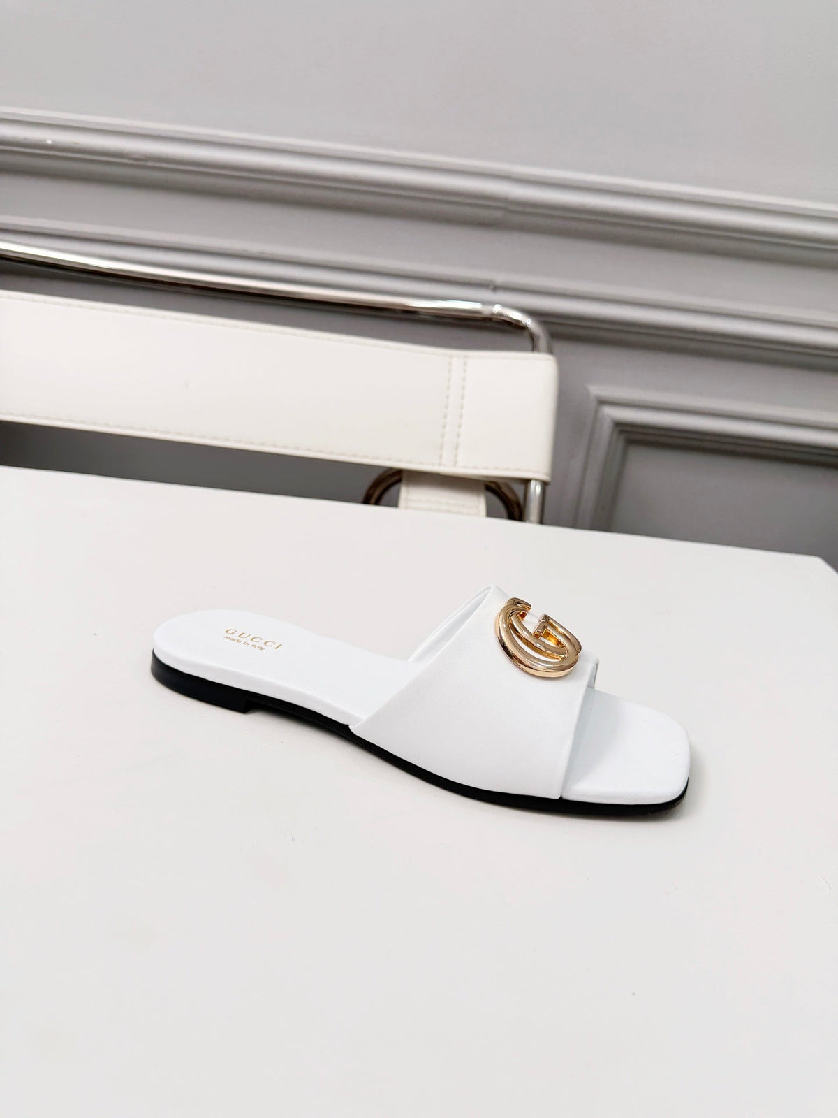 GG 2026 Early Spring Mule White Sheepskin 688521