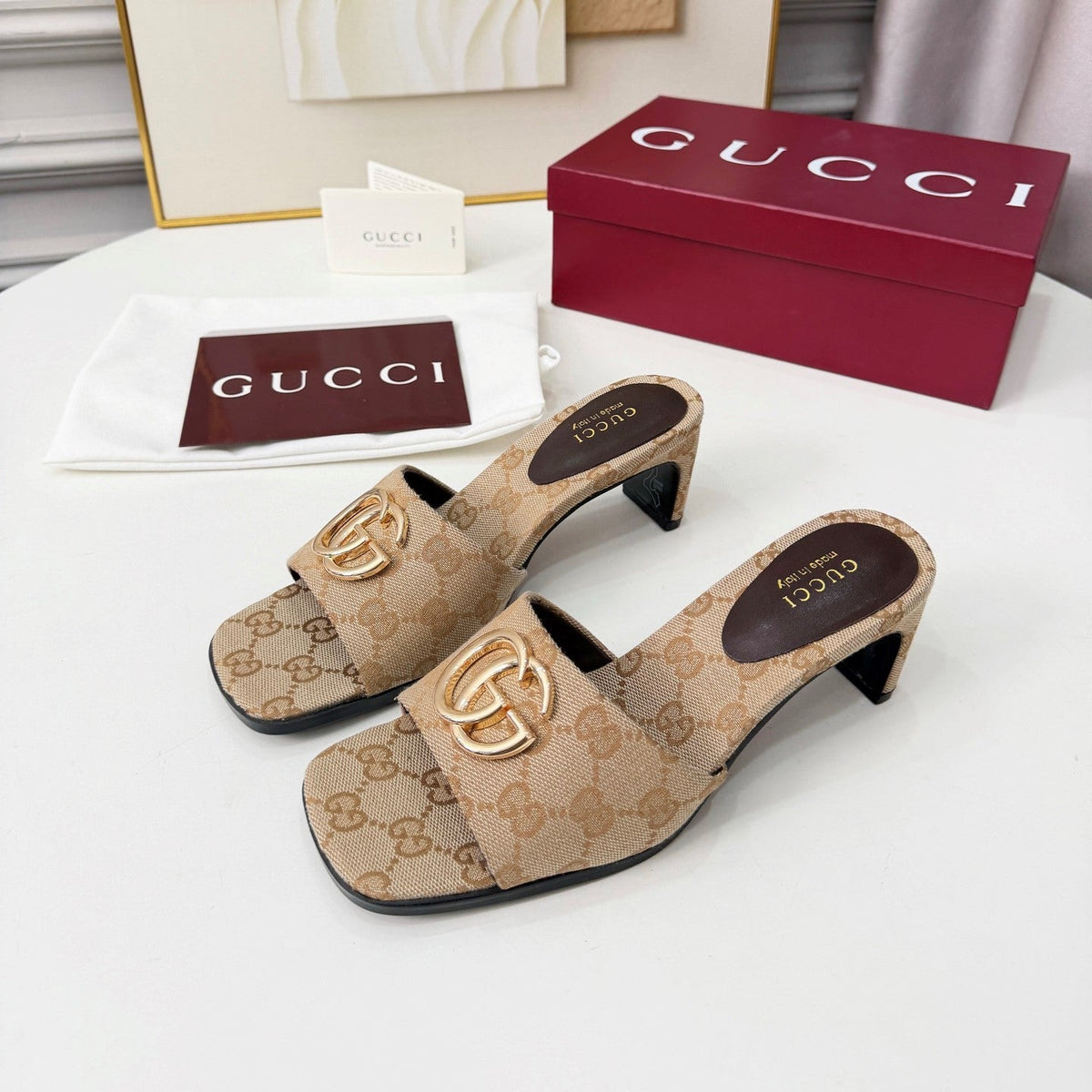 GG 2026 Early Spring Sandals Beige Canvas Sheepskin 688526