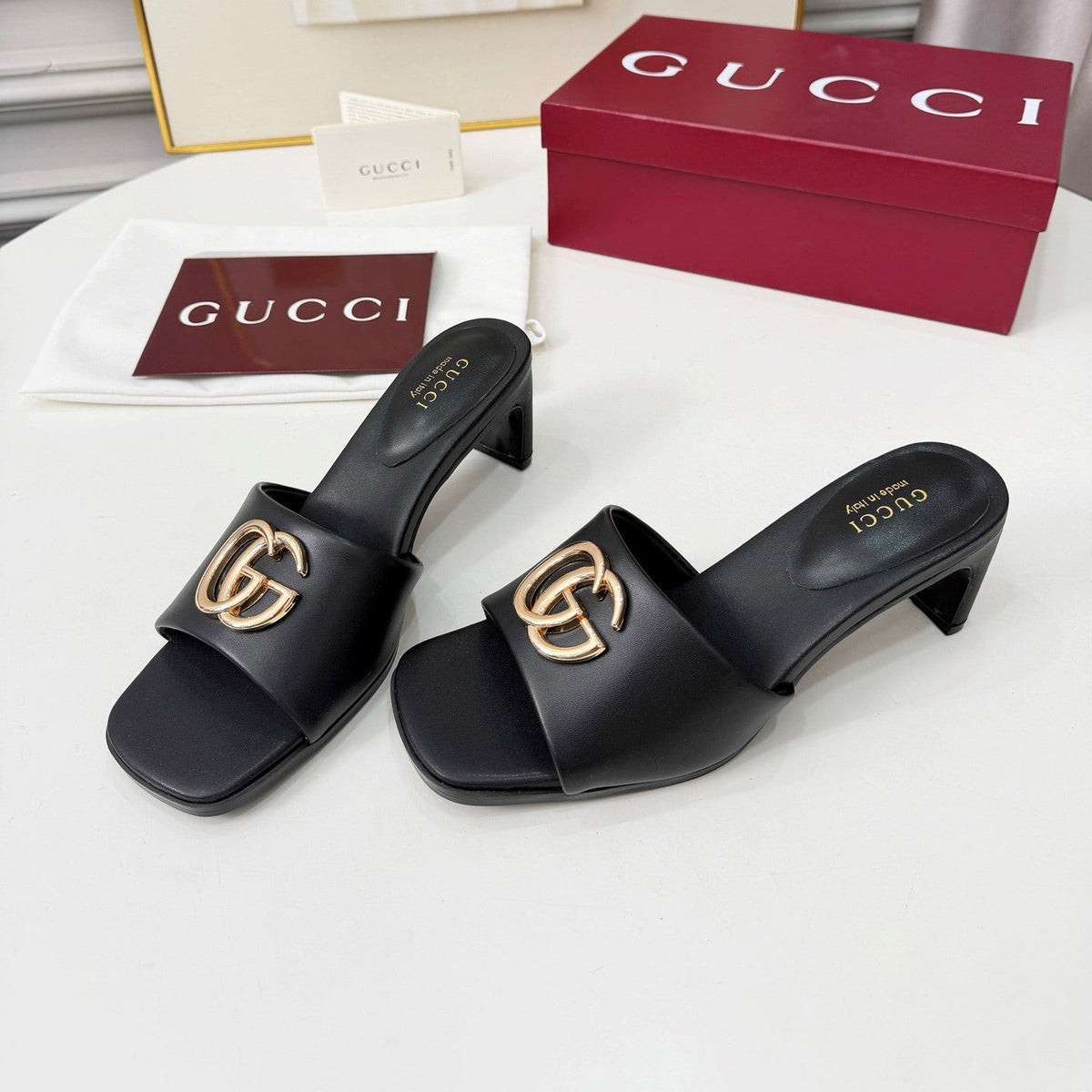 GG 2026 Early Spring Sandals Black Sheepskin 688534