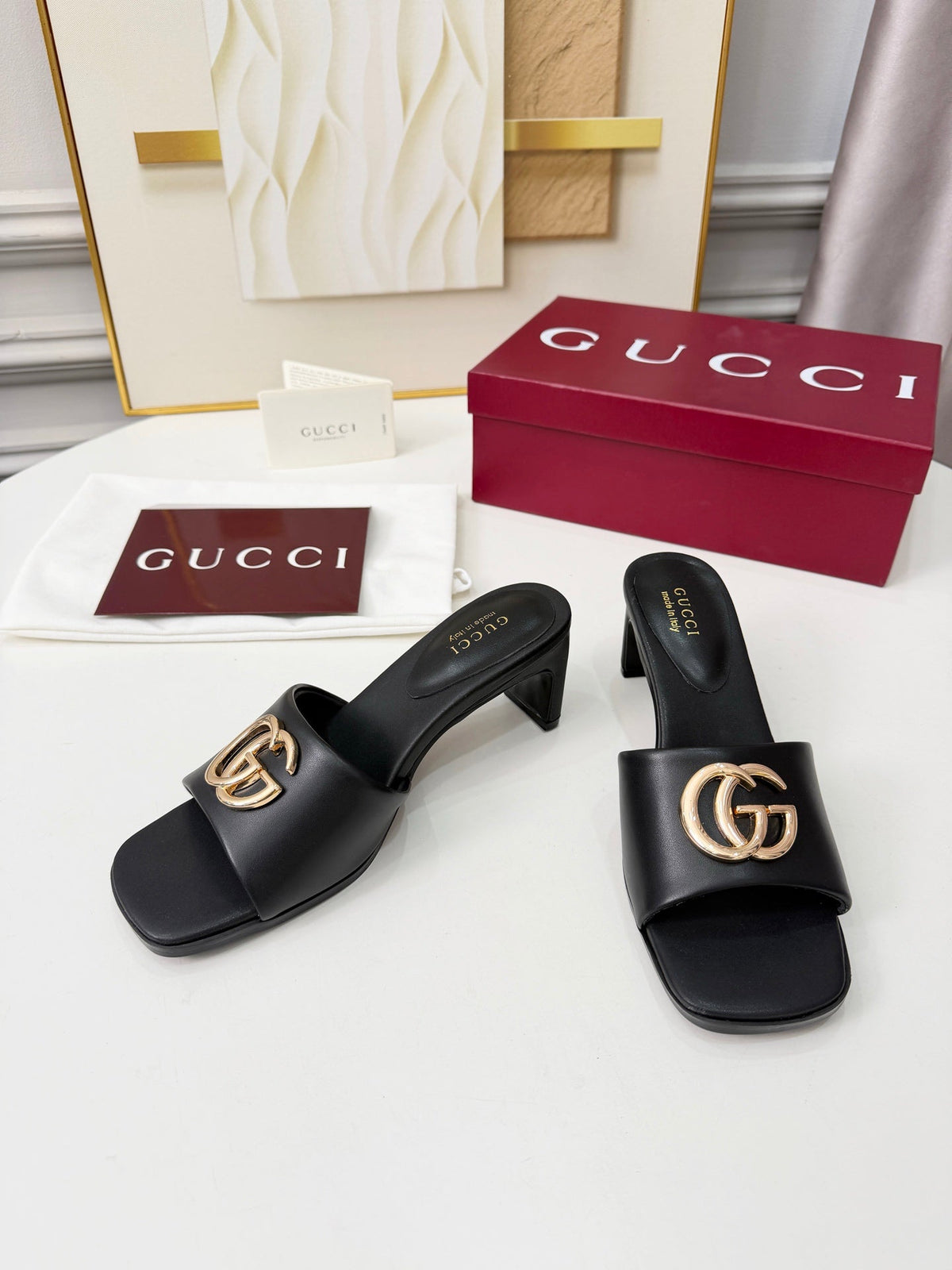 GG 2026 Early Spring Sandals Black Sheepskin 688534