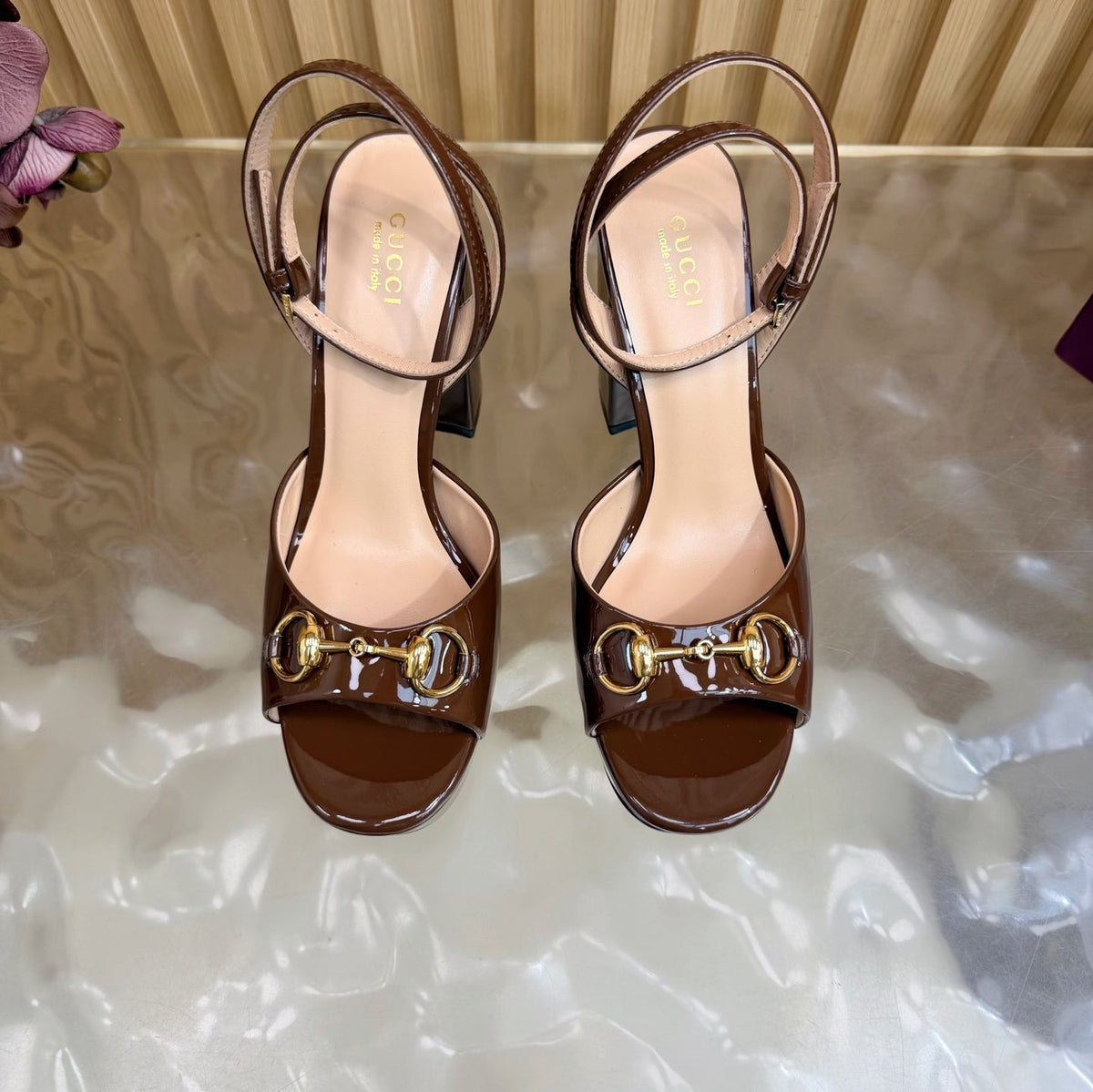 GG 26s Horsebit Platform Sandals 11cm Brown Patent Leather 886500