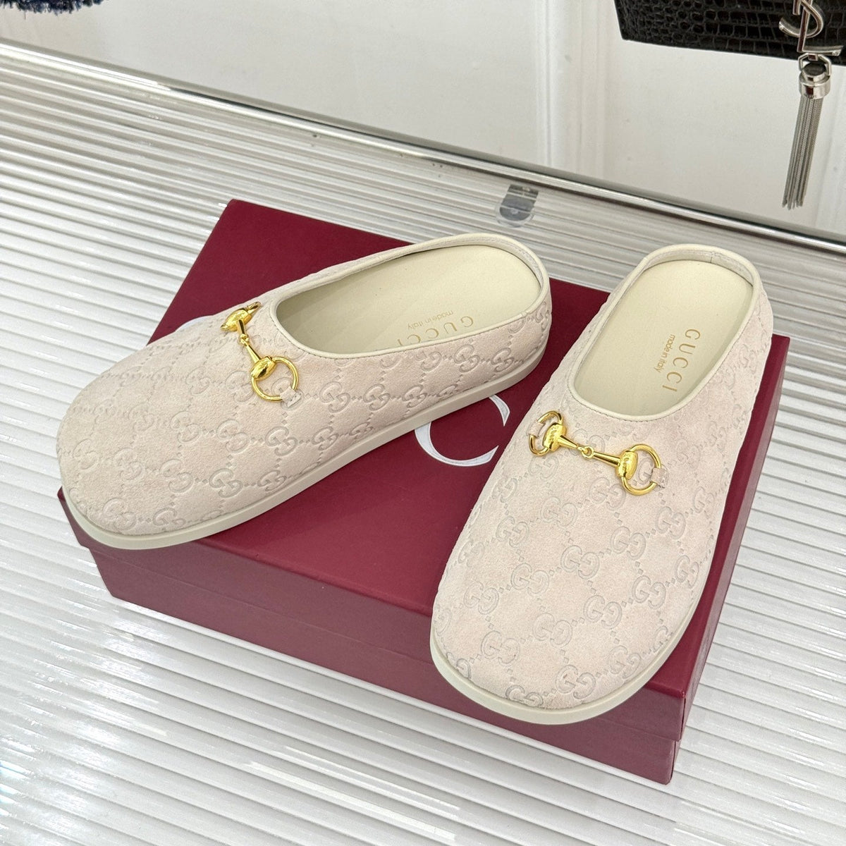 GG Mule With Horsebit Cream Suede 905742