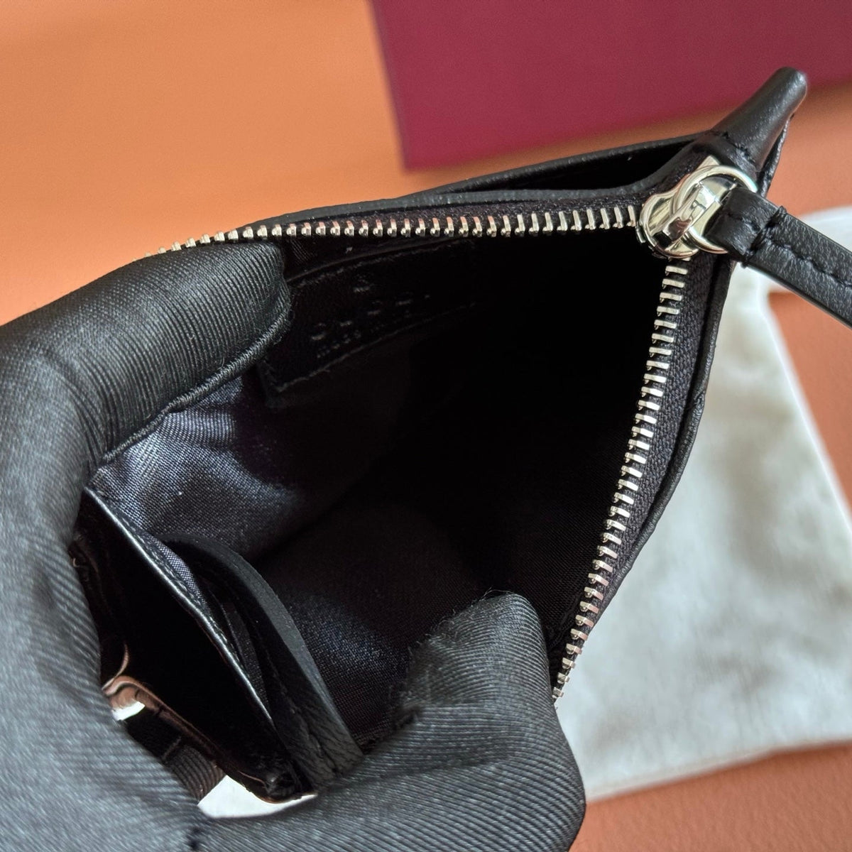 GG Marmont Zip Key Pouch Black Leather