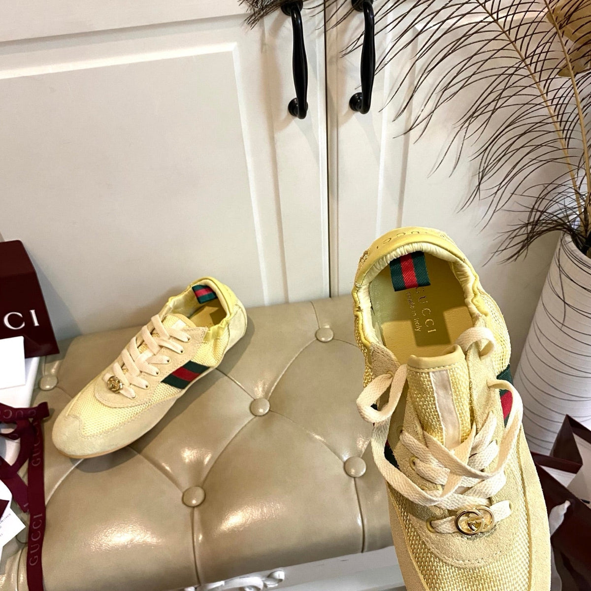 Gucci 26s Sneaker In Light Yellow Suede And Mesh Fabric