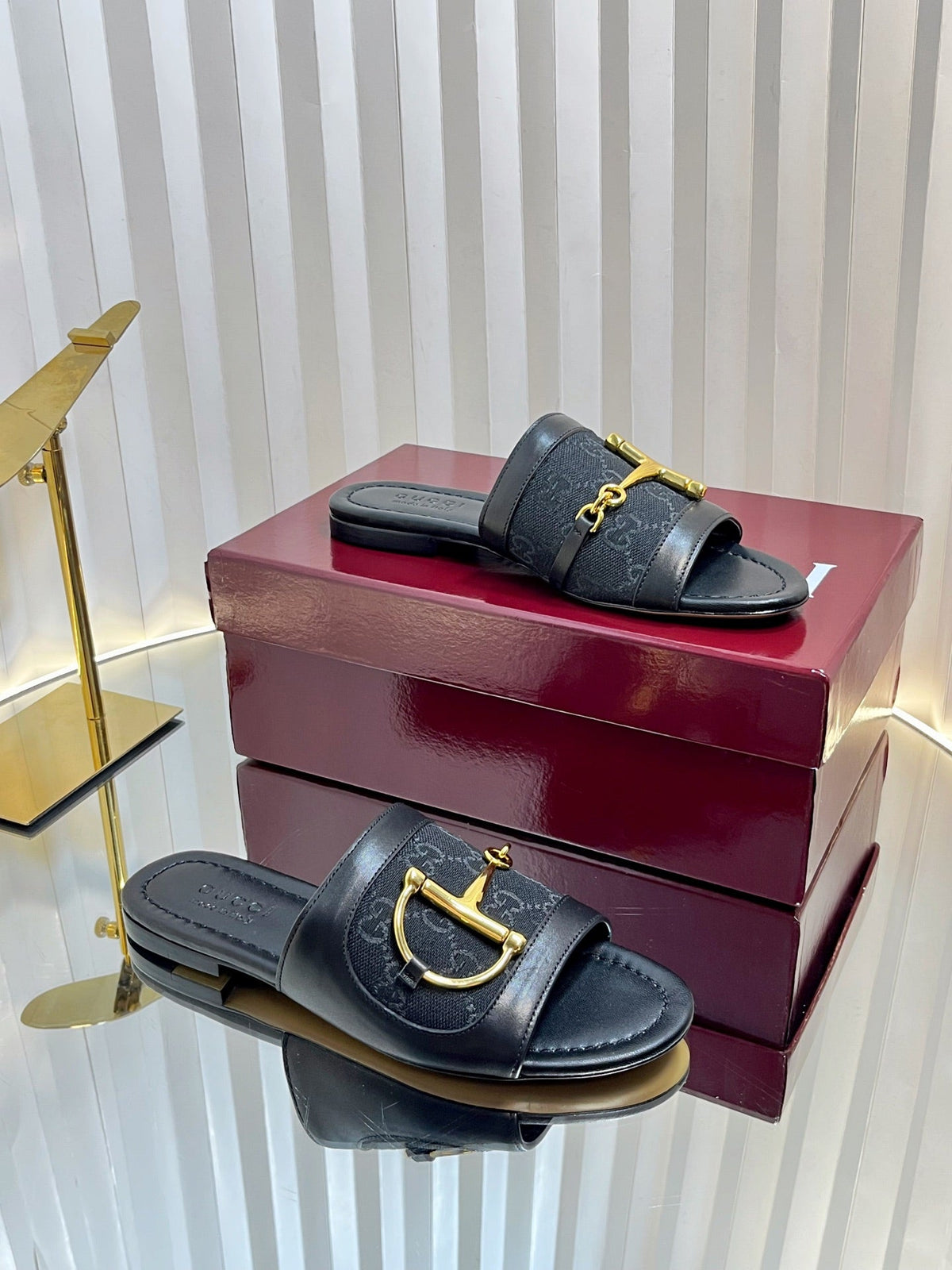 GC 25 Horsebit GG Sandals Black Canvas 294676