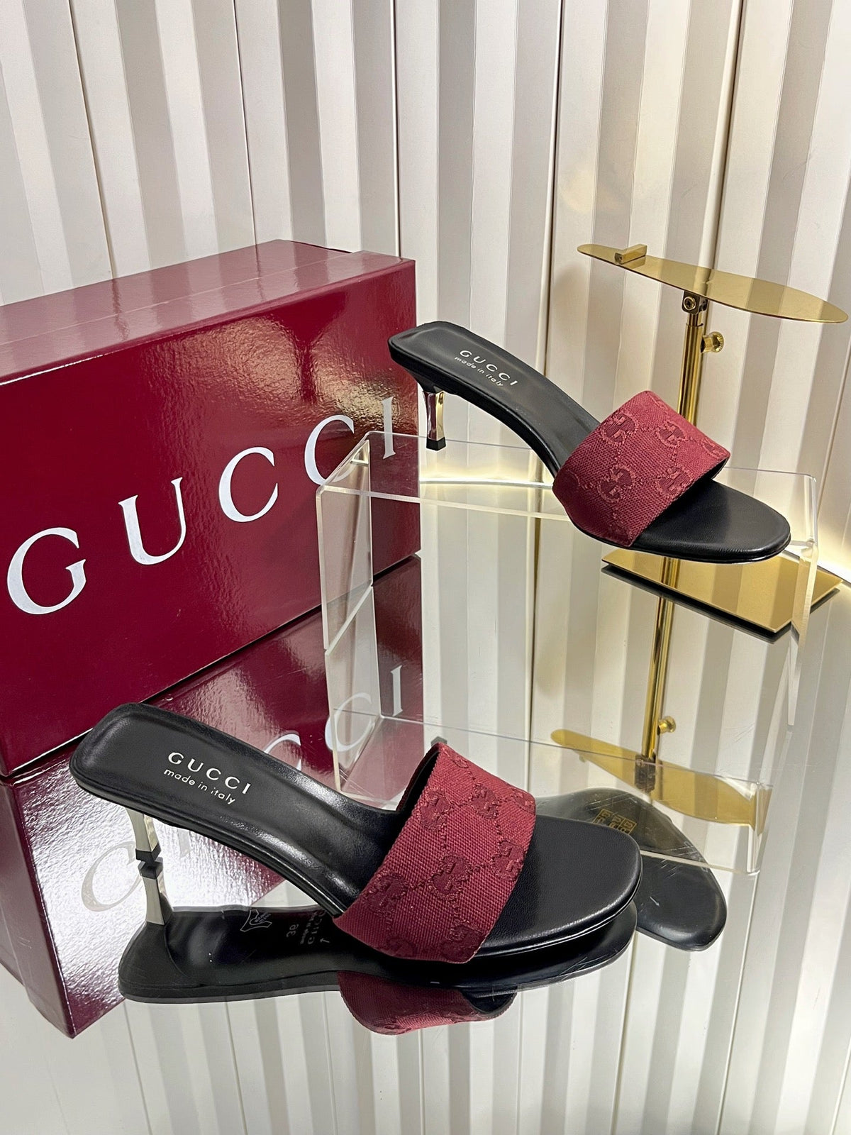 GG 26s Bombshell Crystal Sandal 5cm Black Burgundy Canvas Leather 768156