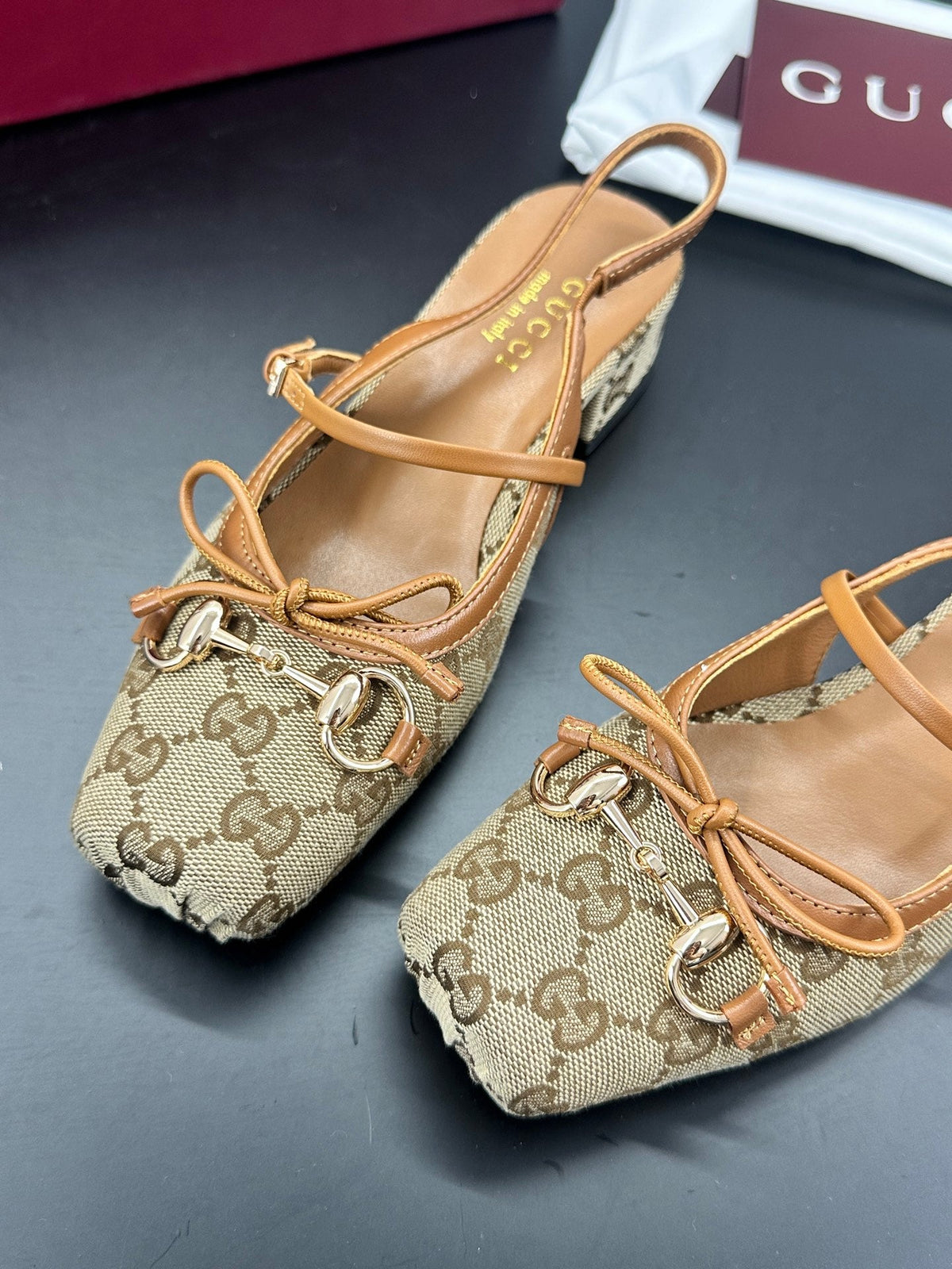 GG 26s Horsebit Slingback 2.5cm Beige Canvas 688319