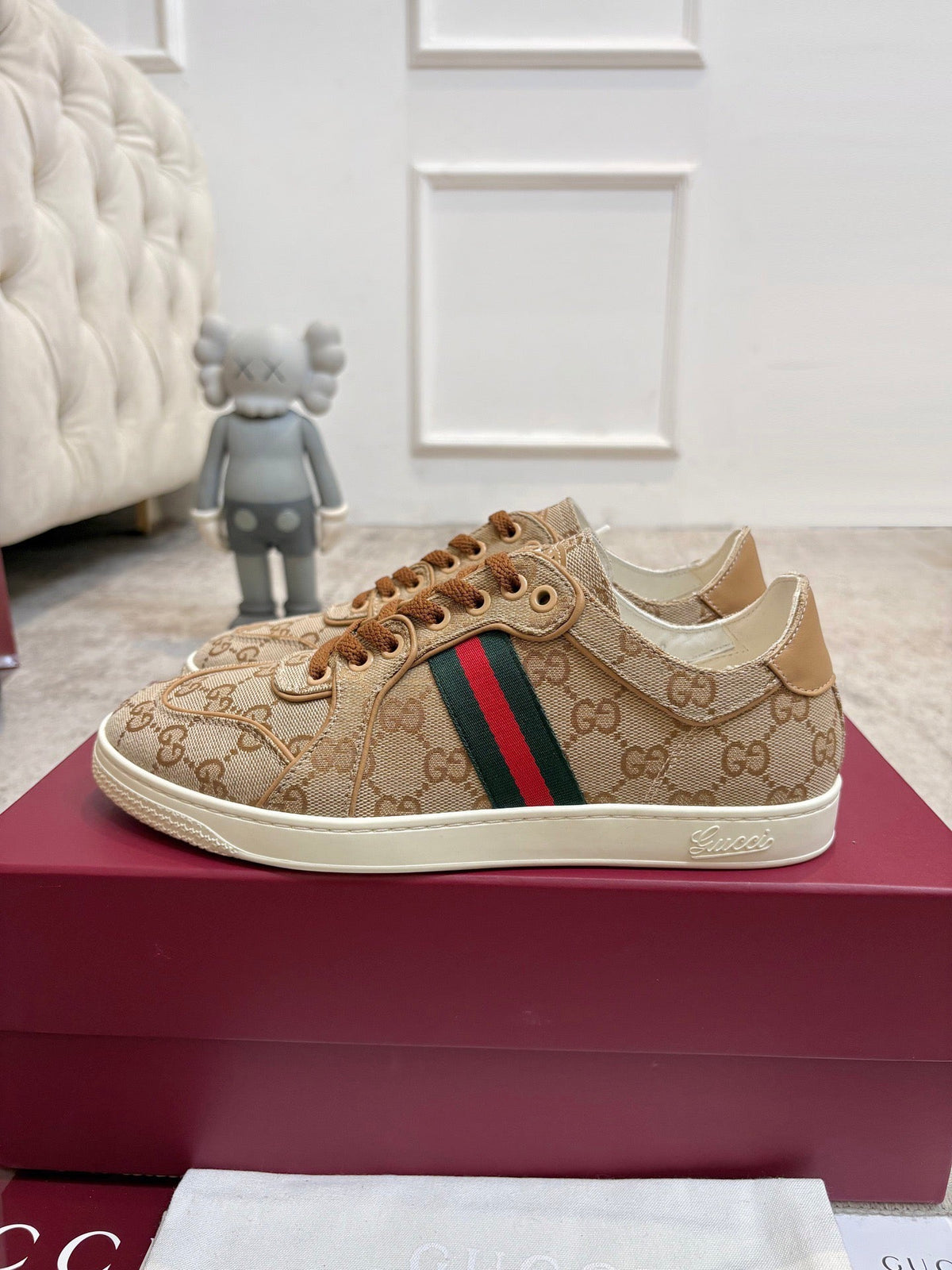 GG Stretch Low-Top Trainers Beige Canvas 824431