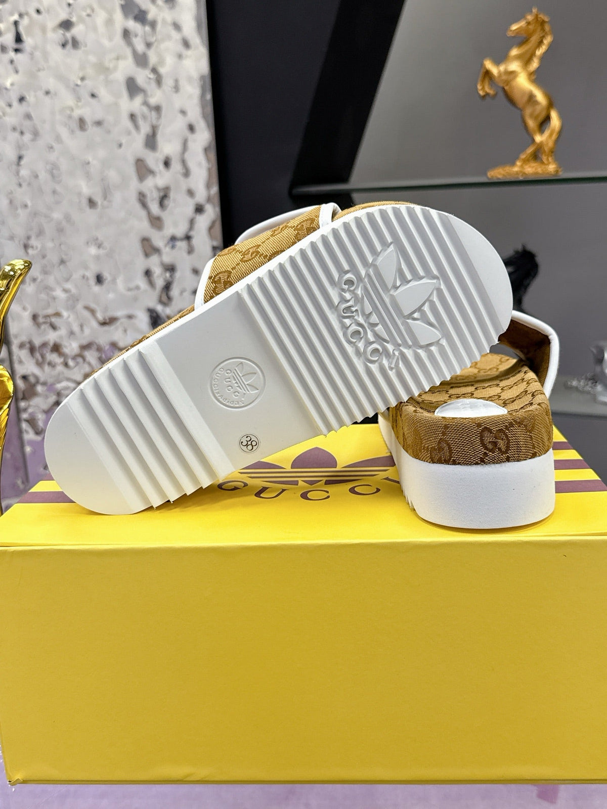 GG x Adidas Slipper Brown White Canvas 672158