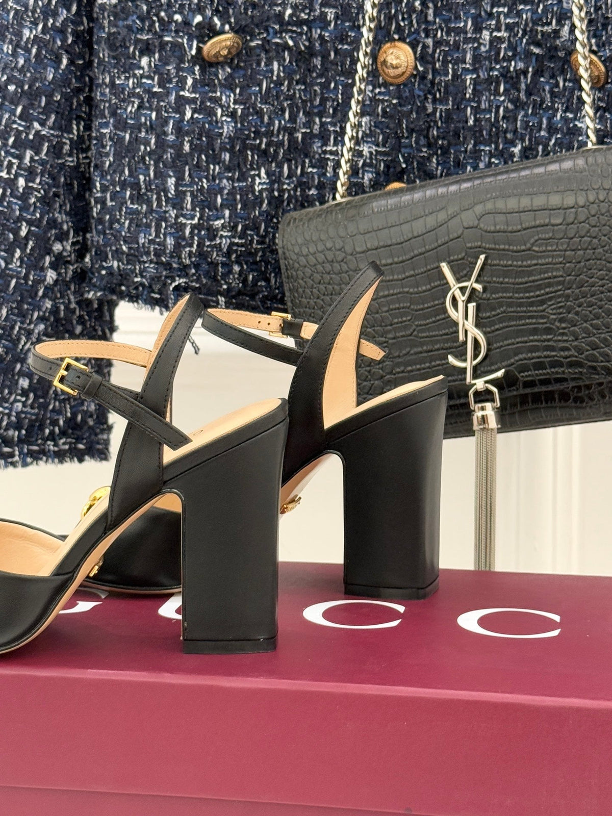 GG 26WF Chunky Heel Sandals 5cm Black Sheepskin 632556